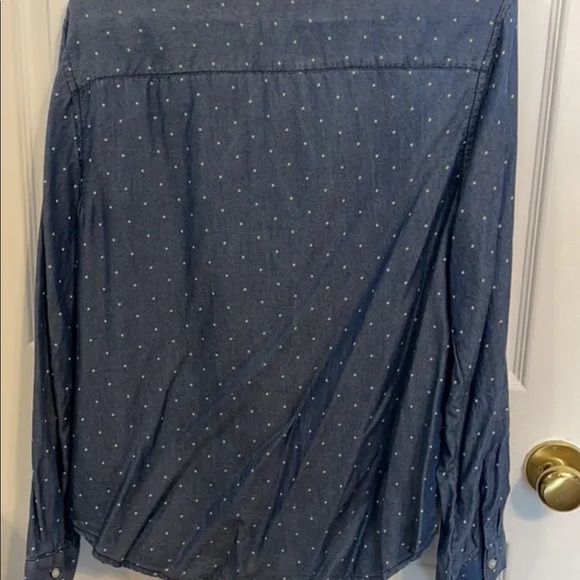 Shirt, brand: American Eagle Outfiters, size: large, blue/denim - Picture 2 of 4